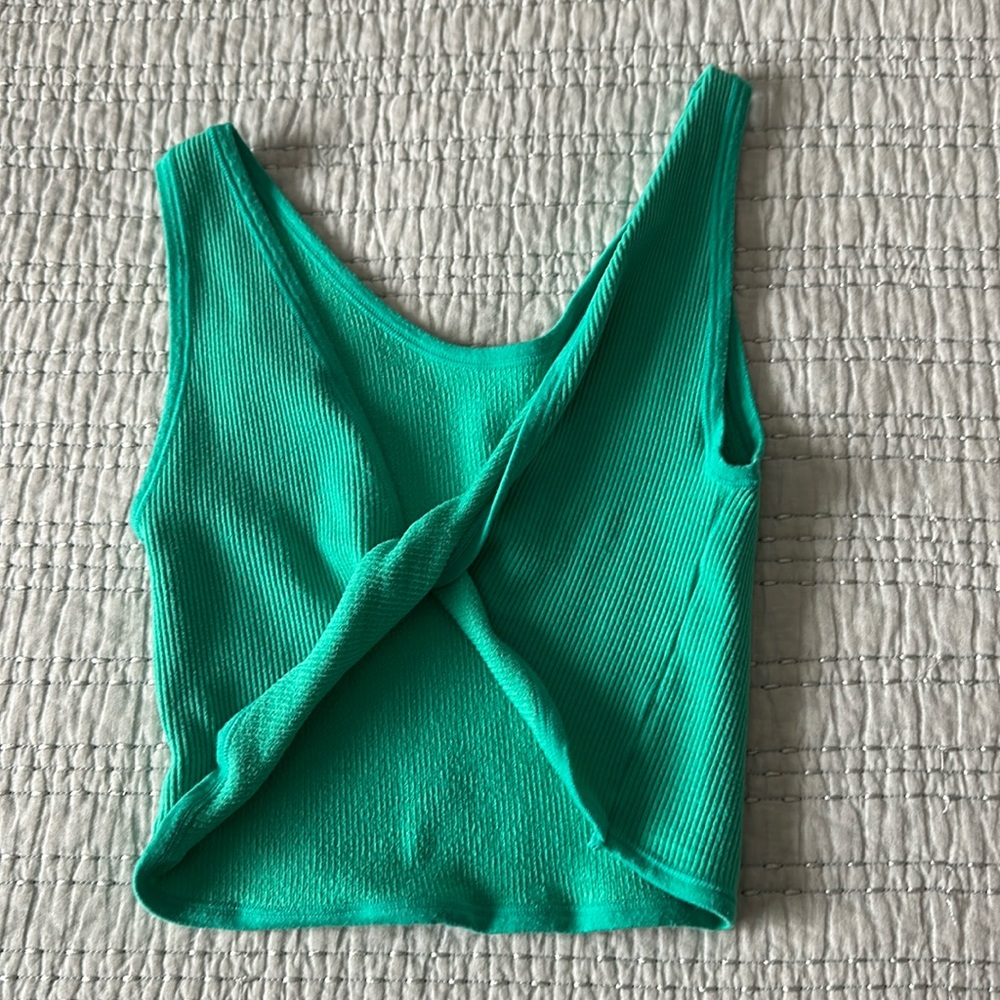 Urban outfitters crop top size extra small/small